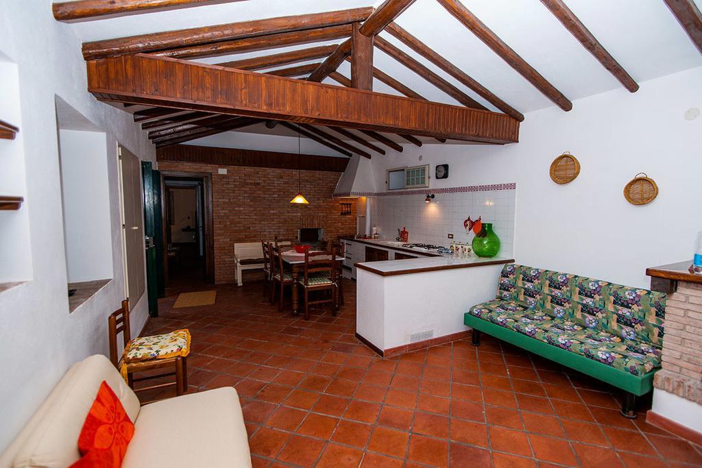 Casa Vacanze Etna Piedimonte Etneo Værelse billede